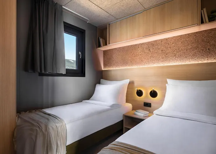 Kemping Stacaravan In 4*