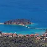 Kamp Amazing Stacaravan In Banjol