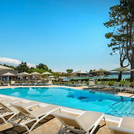 Camping Stacaravan In 4*